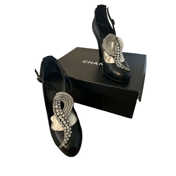 CHANEL Shoes - NWB CHANEL CRYSTAL T STRAP HEELS SZ 9 (39) $4495